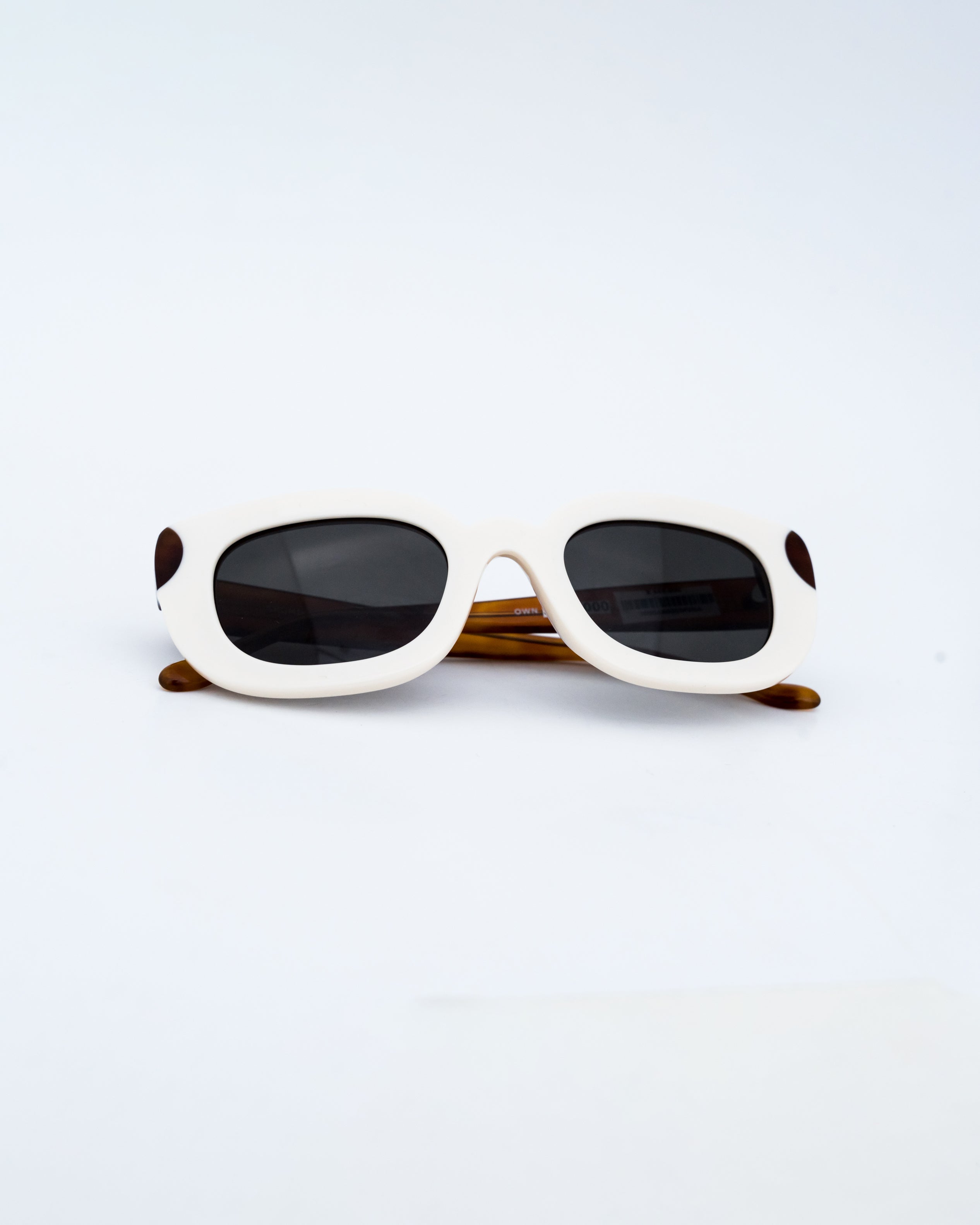 SHUMIKITA - WITH CLASSICAL LENSES
