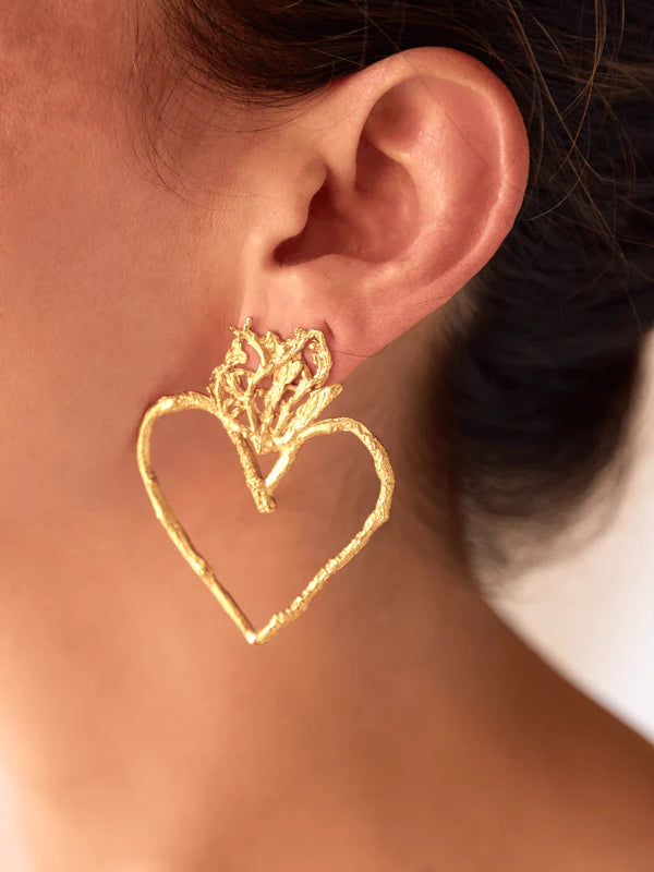 ARETES CORAZON RAMA PINO