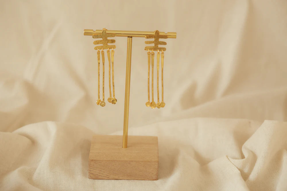 ARETES LUNULA