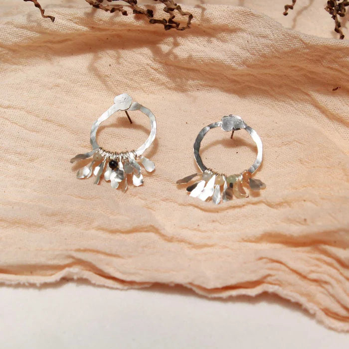 ARETES MIDI CIRCULO HOJAS CHIRIBIQUETE