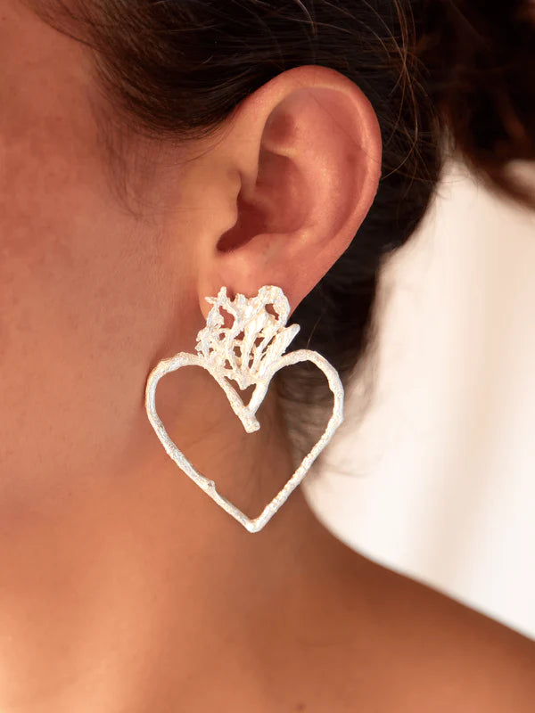 ARETES CORAZON RAMA PINO