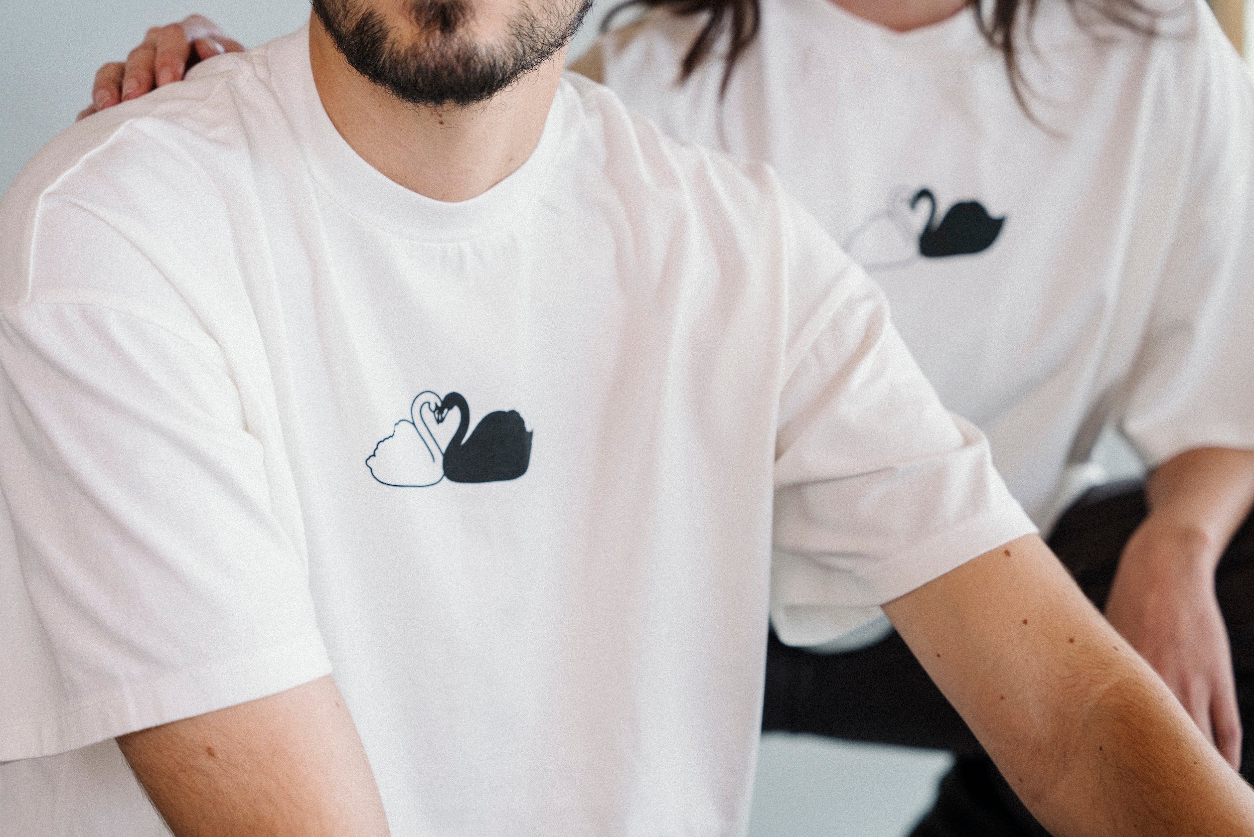 CAMISETA CISNES BLANCO